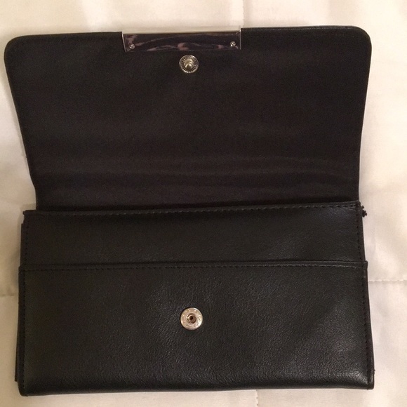 TAHARI - Picture 5 of 5